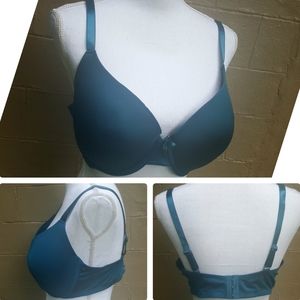 just be | NWOT 42D Lightly Padded💙Turquoise Bra